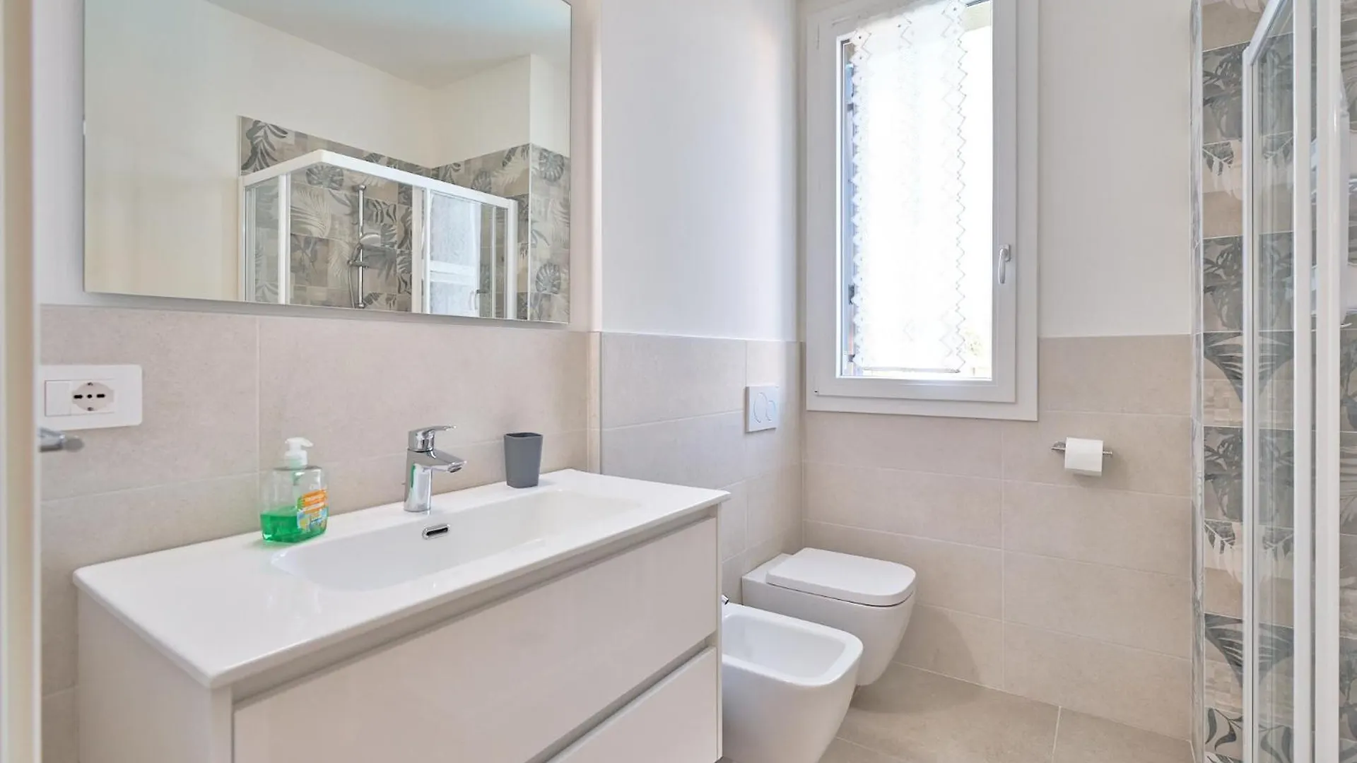 Apartamento New Casa Tiberio Lazise Italia